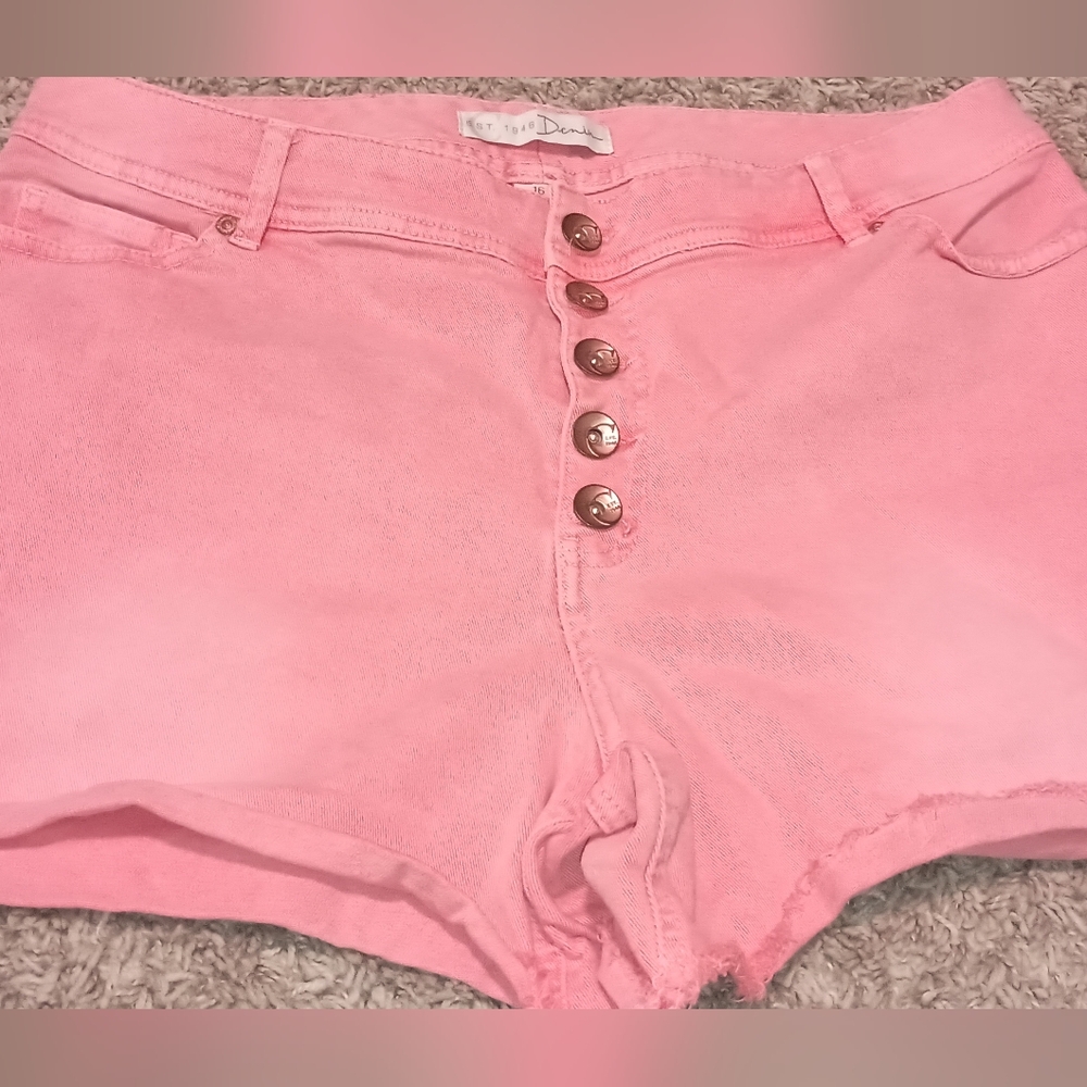 Women's. 1946 Denim Shorts Size 16 Color Pink Mom Comfortable Cuffed Sexy...